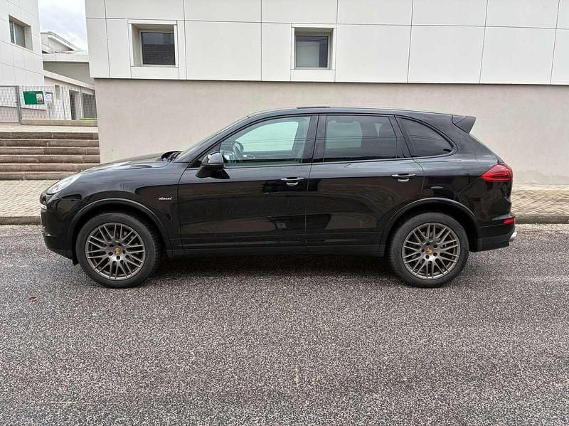 Usata Porsche Cayenne 245 CV (180 kW) 2016 Nero SUV