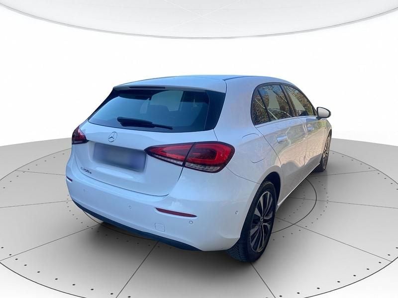 Usata Mercedes A250 Business 160 CV (117 kW) 2020 Bianco Berlina
