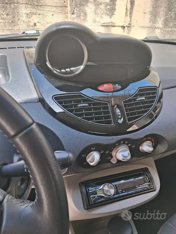 Usado Renault Twingo 64 CV (47 kW) 2008 Azul Utilitario