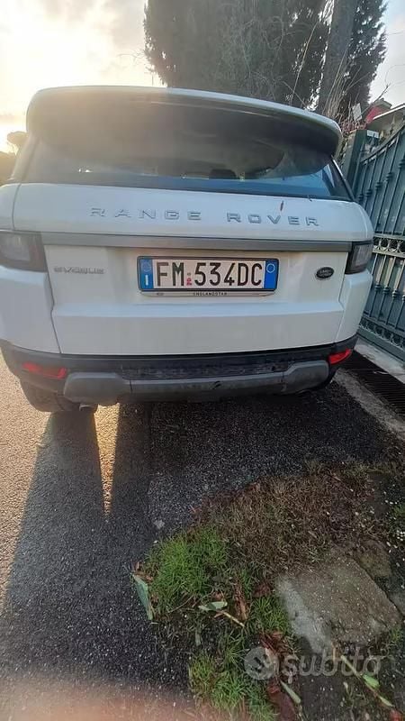 Usata Land Rover Range Rover evoque 150 CV (110 kW) 2017 Bianco SUV