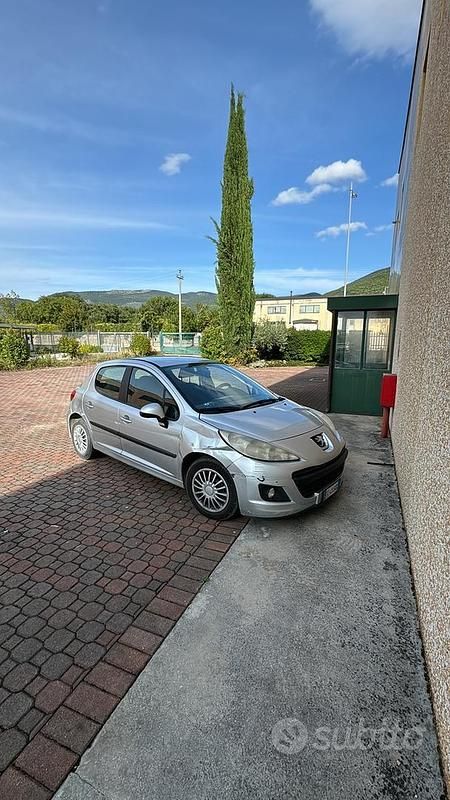 Usata Peugeot 207 88 CV (64 kW) 2008 Grigio Utilitaria