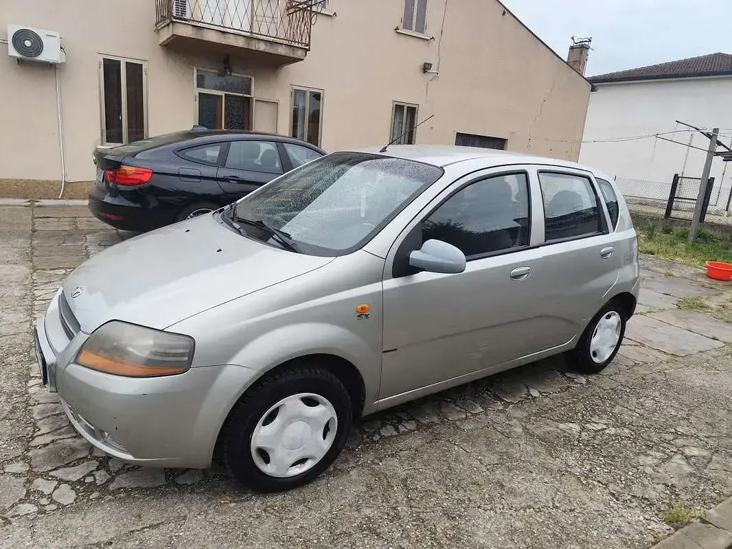 Usata Chevrolet Kalos SE Plus 72 CV (52 kW) 2004 Berlina
