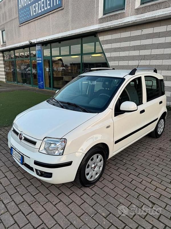 Usata Fiat Panda Dynamic 69 CV (50 kW) 2011 Bianco Berlina