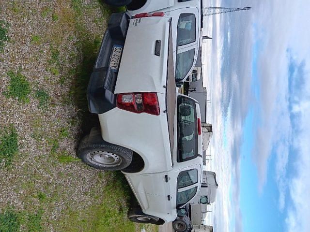 Usata Isuzu D-Max 163 CV (119 kW) 2023 Bianco Pick-up