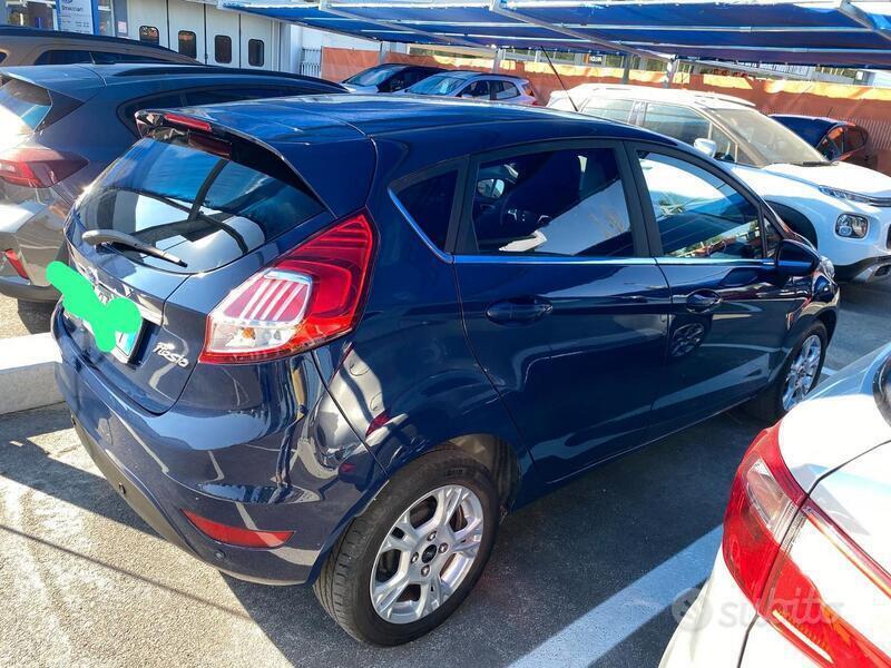 Usato 2017 Ford Fiesta 1.1 Benzin 49 CV (11.000 €)
