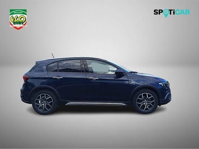 Usata Fiat Tipo Cross 101 CV (74 kW) 2020 Blu Berlina