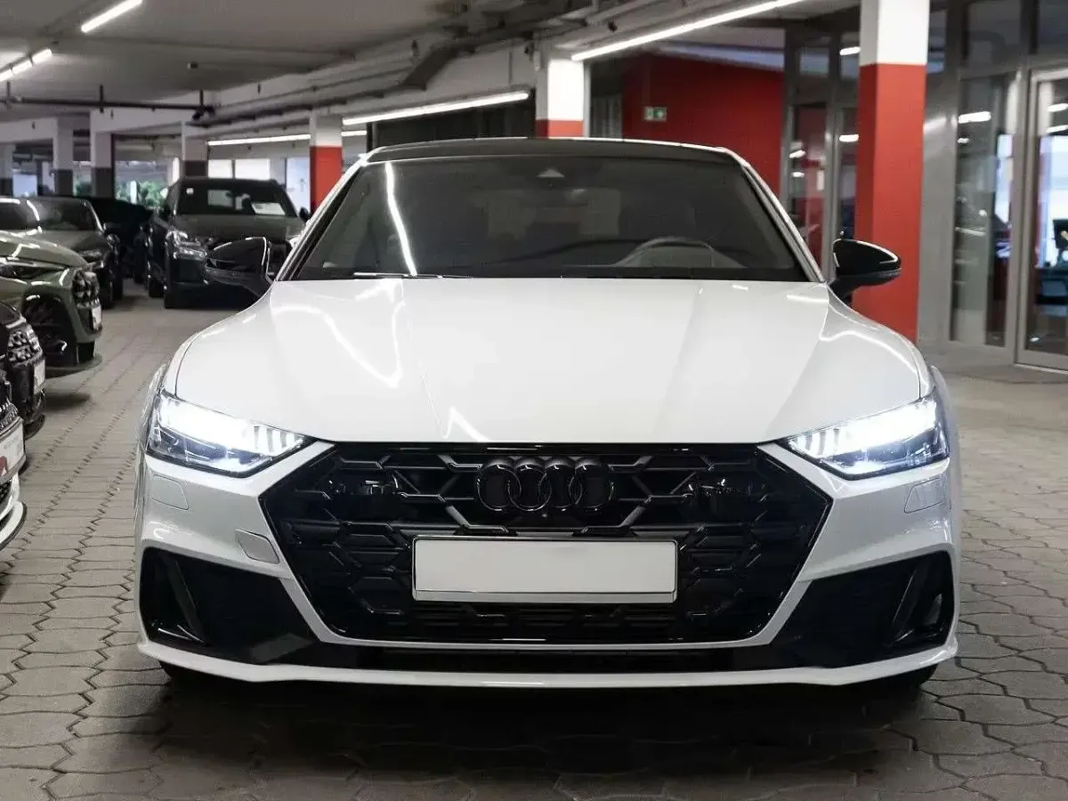 Usata Audi A7 Ambiente 265 CV (194 kW) 2025 Gletscherweiß Berlina