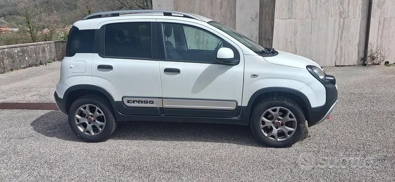 Usata Fiat Panda Cross Cross 74 CV (54 kW) 2014 Bianco Utilitaria