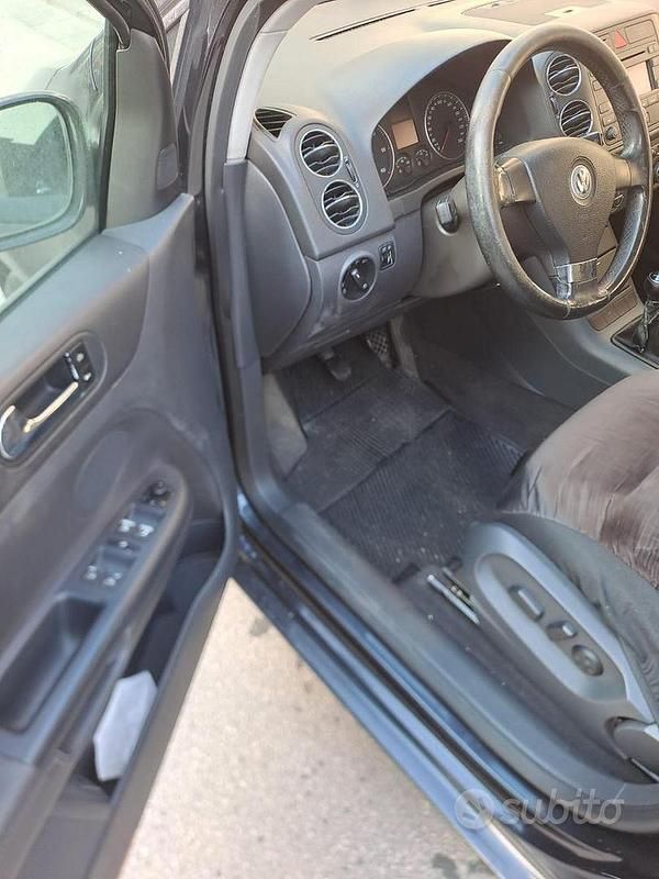 Usata VW Golf Plus Cross 105 CV (77 kW) 2005 Nero Monovolume