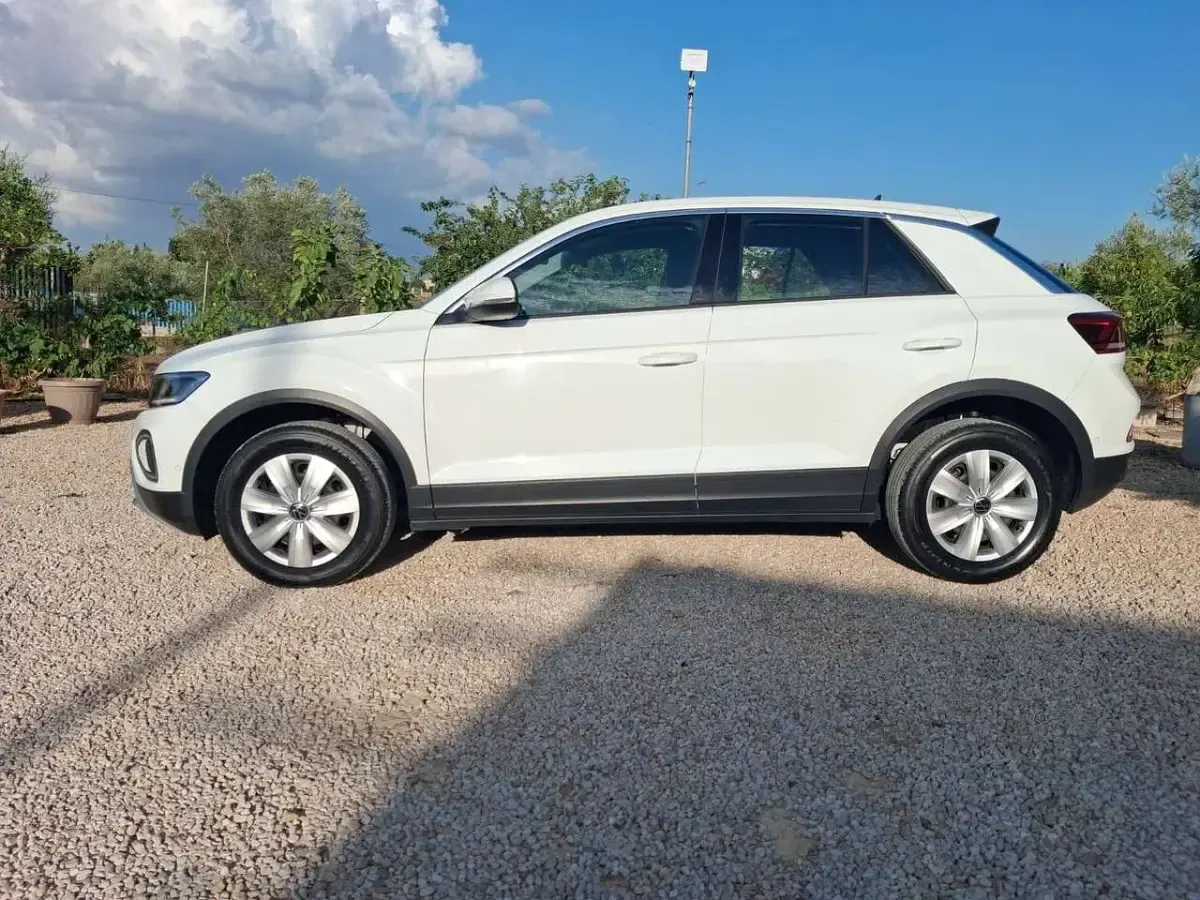 Usata VW T-Roc Business 110 CV (80 kW) 2022 Bianco SUV