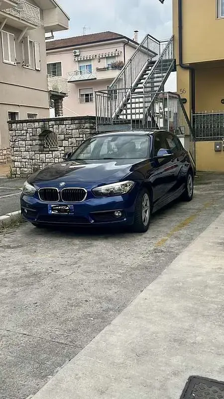 Usata BMW 118 Advantage 150 CV (110 kW) 2018 Utilitaria
