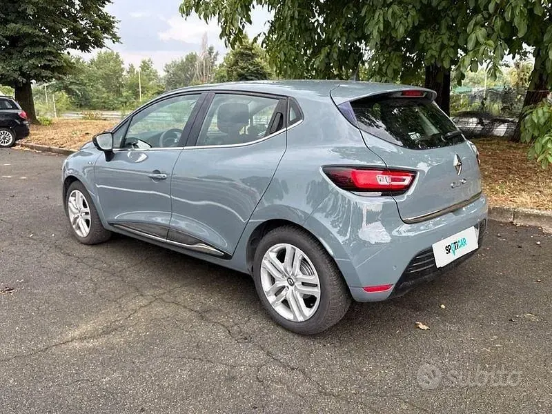 Usata Renault Clio IV Zen 90 CV (66 kW) 2019 Grigio Berlina