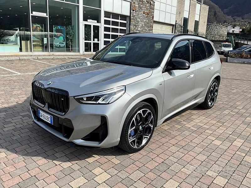 Usata BMW X1 Shadowline 300 CV (220 kW) 2024 Grigio SUV