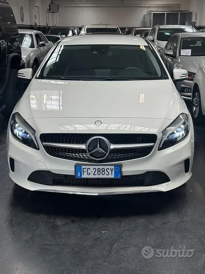 Usata Mercedes A200 Premium 136 CV (100 kW) 2017 Bianco Utilitaria