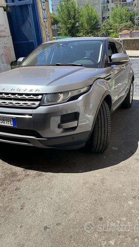 Grigio Usata 2013 Land Rover Range Rover evoque Tre volumi | 14.000 € (Ottimo prezzo) - Immagine 1/4