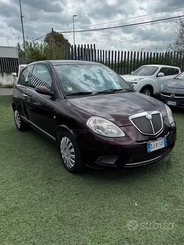 Usata Lancia Ypsilon 59 CV (43 kW) 2007 Marrone Utilitaria