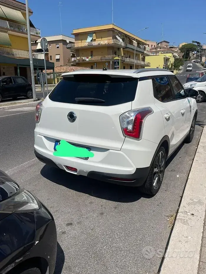 Usata SsangYong Tivoli 115 CV (84 kW) 2016 Bianco SUV