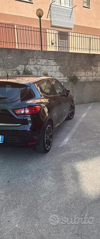 Usata Renault Clio IV 90 CV (66 kW) 2019 Nero Utilitaria