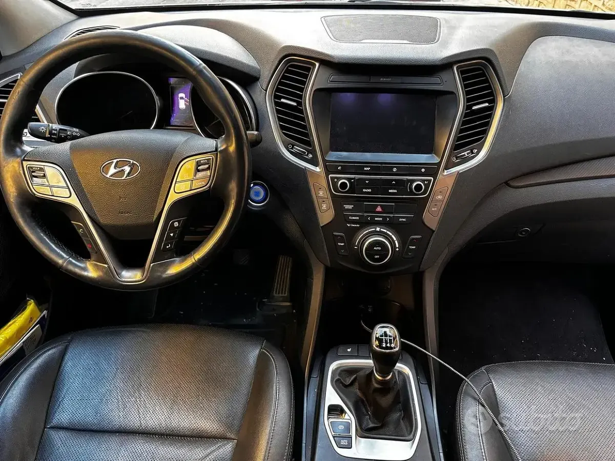 Usata Hyundai Santa Fe 150 CV (110 kW) 2016 Grigio SUV