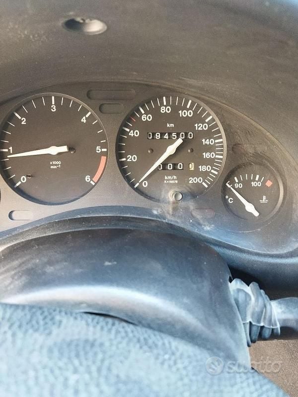 Usata Opel Corsa 67 CV (49 kW) 2000 Blu Berlina