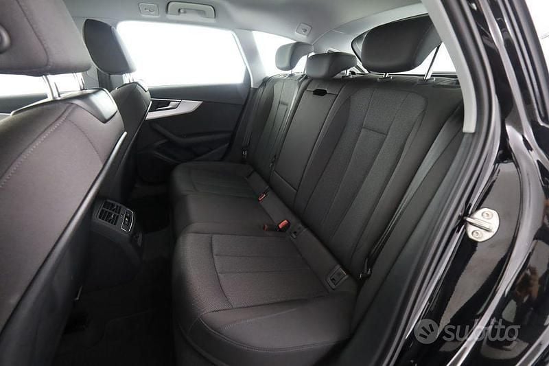 Usata Audi A4 Advanced 163 CV (119 kW) 2022 Nero brillante Station wagon