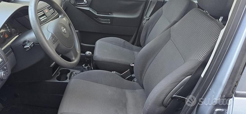 Usata Opel Meriva 90 CV (66 kW) 2008 Grigio Monovolume