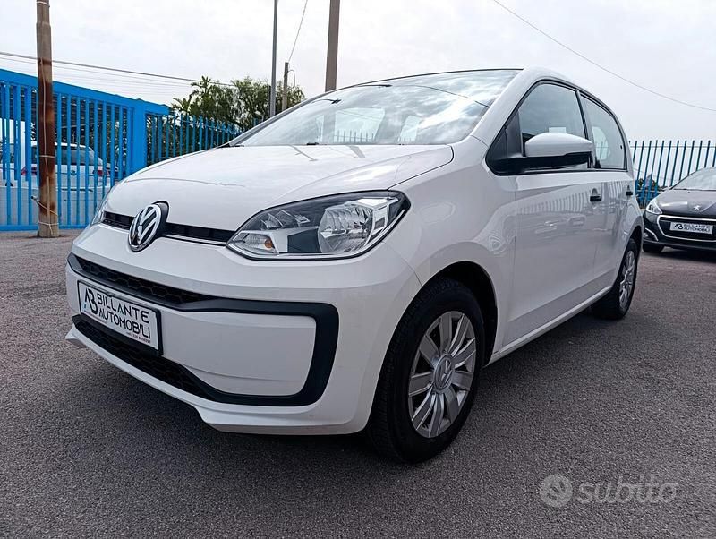 Usata VW up! move up! 60 CV (44 kW) 2017 Bianco Utilitaria
