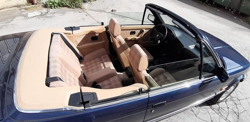 Usata BMW 320 Cabriolet Efficient Dynamics 1987 Cabrio
