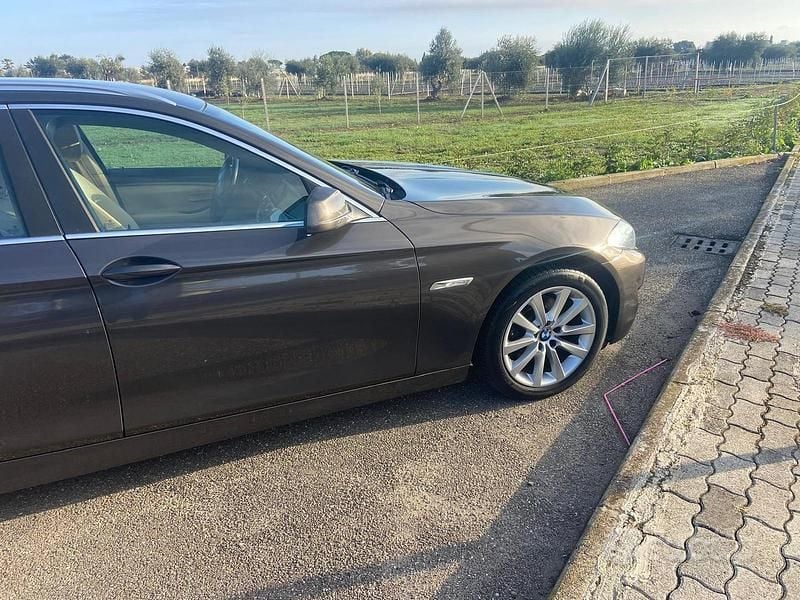 Usata BMW 520 184 CV (135 kW) 2012 Marrone Station wagon