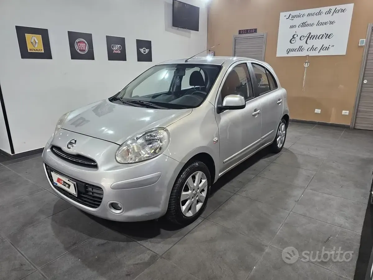 Usata Nissan Micra Tekna 80 CV (58 kW) 2012 Grigio Utilitaria