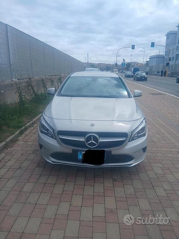 Usata Mercedes GLA200 2016 Grigio SUV