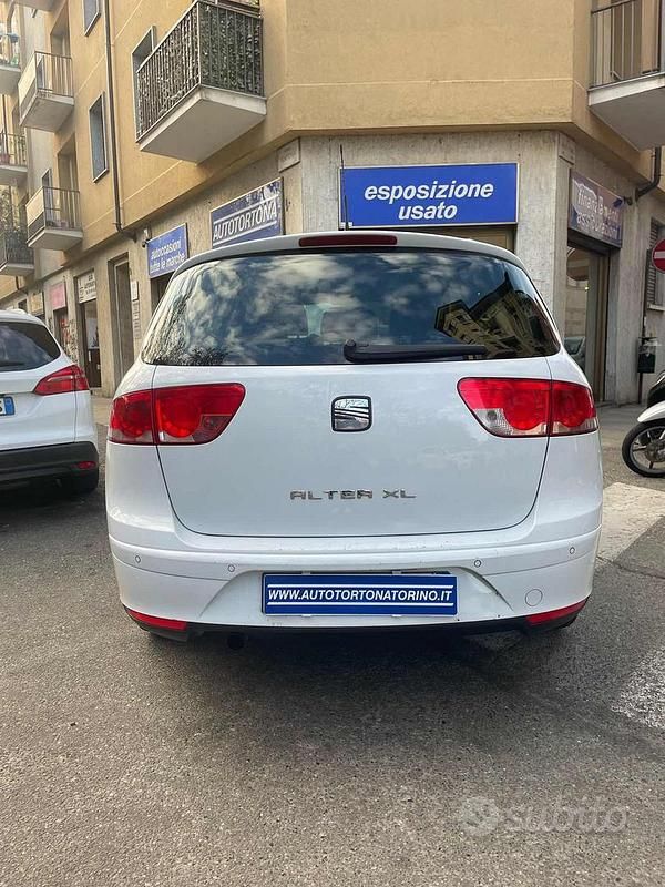 Usata Seat Altea XL Style 105 CV (77 kW) 2013 Bianco pastello Monovolume
