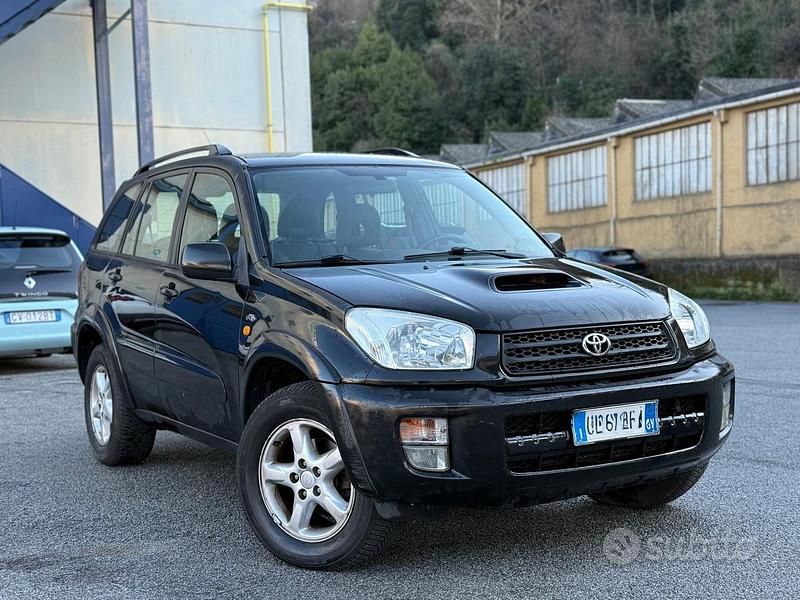 Nero Usata 2003 Toyota RAV4 Station wagon | 2700 € (Ottimo prezzo) - Immagine 1/4