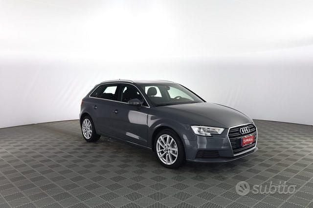 Usata Audi A3 Business 150 CV (110 kW) 2018 Grigio Berlina