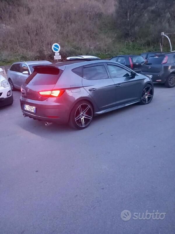 Usata Seat Leon 2016 Grigio Berlina