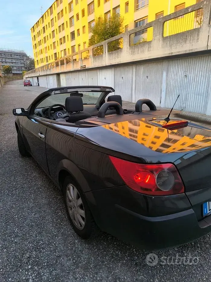 Usata Renault Mégane Cabriolet 106 CV (77 kW) 2008 Cabrio