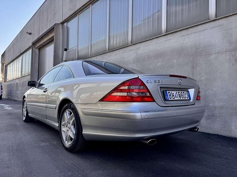 Usata Mercedes CL500 306 CV (225 kW) 2000 Argento Coupé