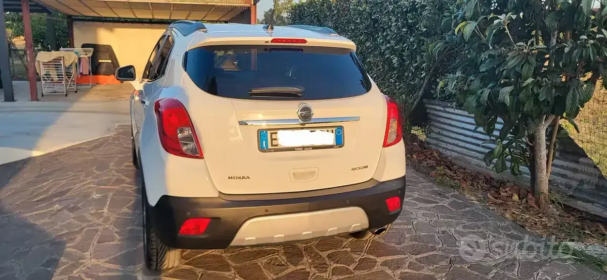 Usata Opel Mokka Cosmo 140 CV (102 kW) 2014 Bianco SUV