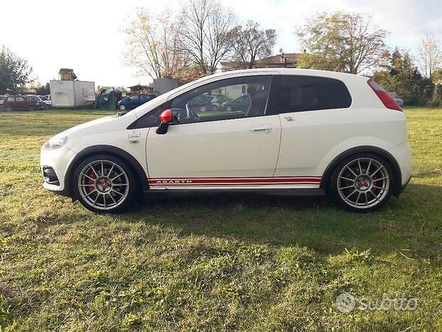 Usata Abarth Grande Punto Esseesse 180 CV (132 kW) 2009 Bianco Utilitaria