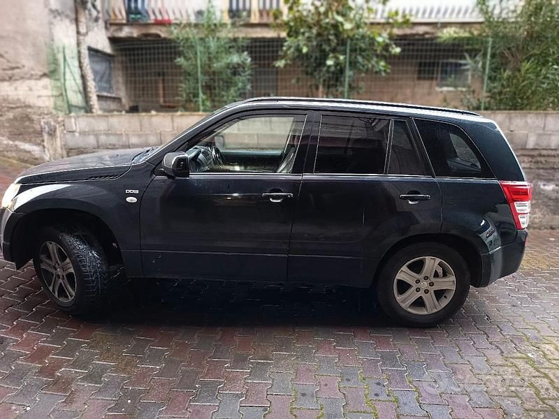 Usata Suzuki Grand Vitara 129 CV (94 kW) 2006 Nero SUV