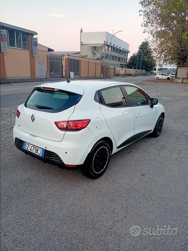 Usata Renault Clio IV 73 CV (53 kW) 2015 Bianco Berlina