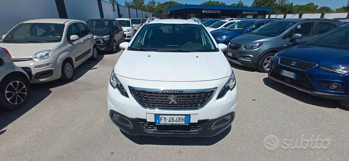 Usata Peugeot 2008 83 CV (61 kW) 2019 Bianco SUV