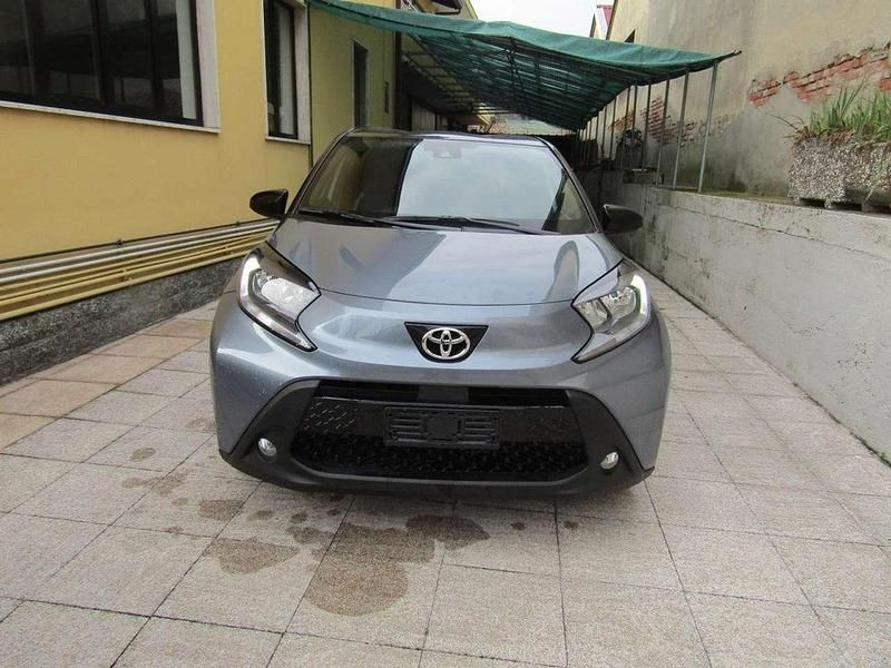Grigio Nuova 2025 Toyota Aygo X Trend SUV | 17.900 € (Buon prezzo) - Immagine 1/4