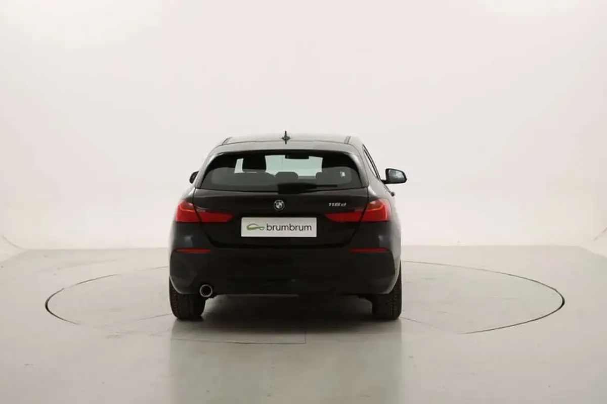 Usado BMW 116 Advantage 116 HP (85 kW) 2023 Preto Citadino
