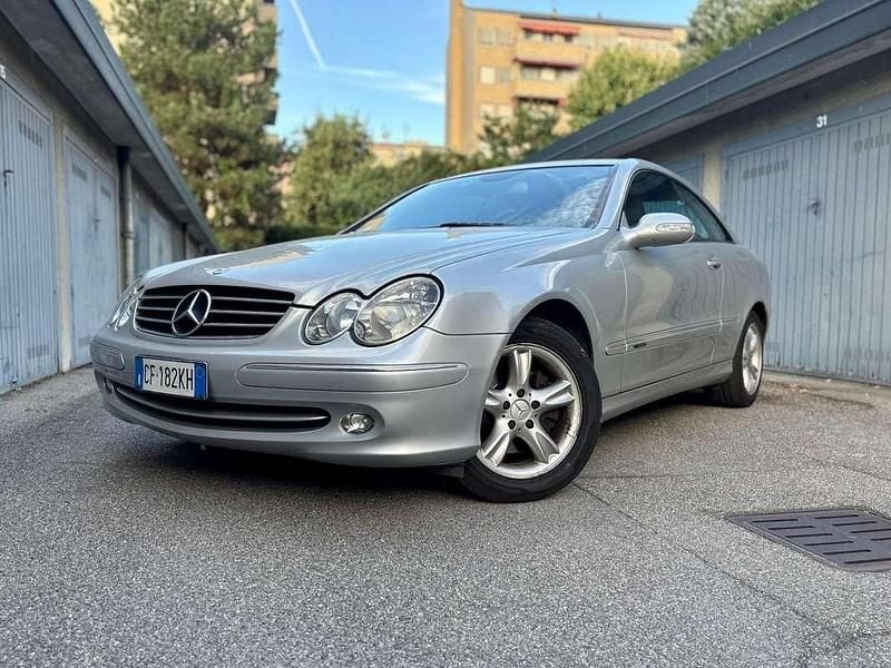 Grigio Usata 2002 Mercedes CLK240 Avantgarde Coupé | 6000 € (Buon prezzo) - Immagine 1/4