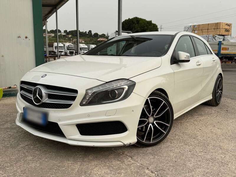 Bianco Usata 2013 Mercedes A200 Premium Tre volumi | 11.500 € (Ottimo prezzo) - Immagine 1/4