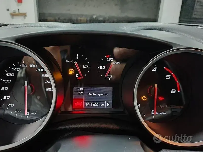 Usata Alfa Romeo Giulietta 120 CV (88 kW) 2016 Nero Utilitaria