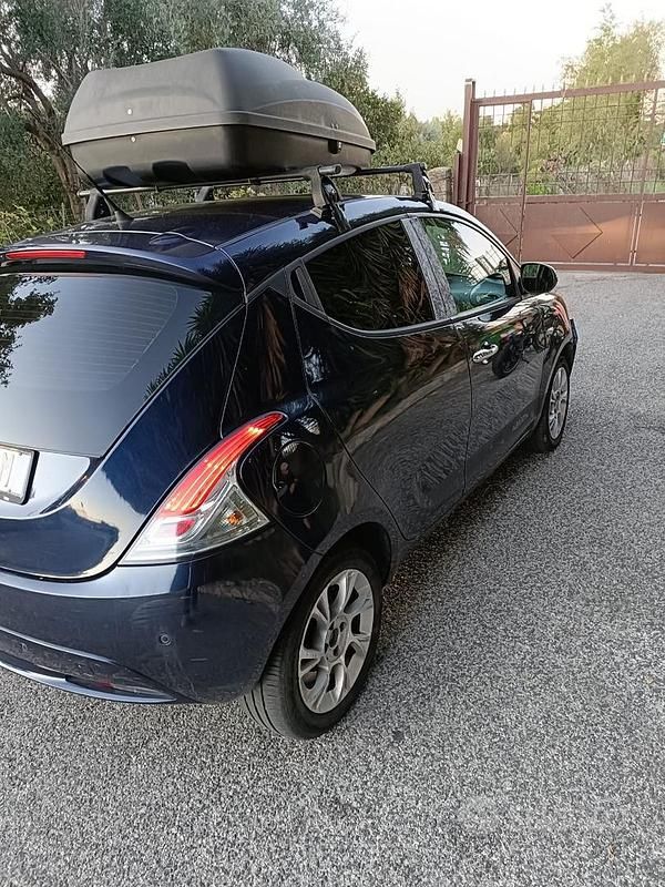 Usata Lancia Ypsilon 95 CV (69 kW) 2016 Utilitaria