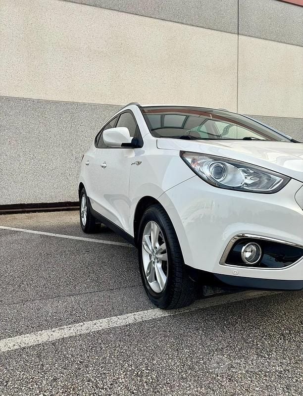 Usata Hyundai ix35 Style 116 CV (85 kW) 2012 Bianco SUV