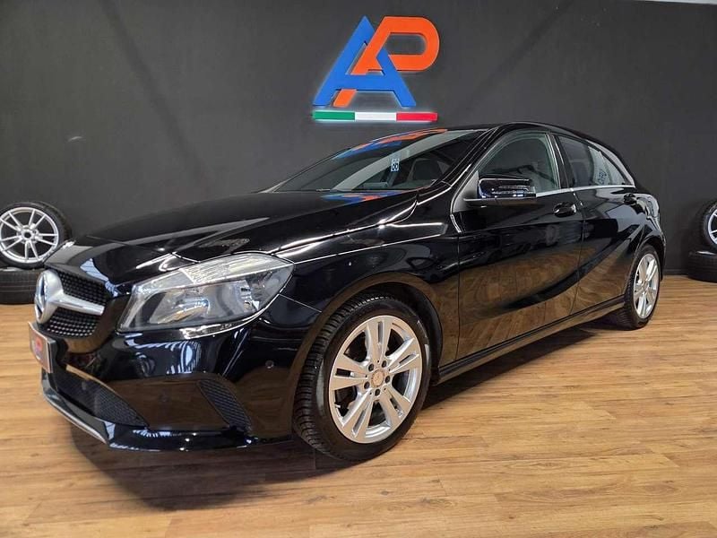 Usata Mercedes A200 136 CV (100 kW) 2017 Nero Berlina